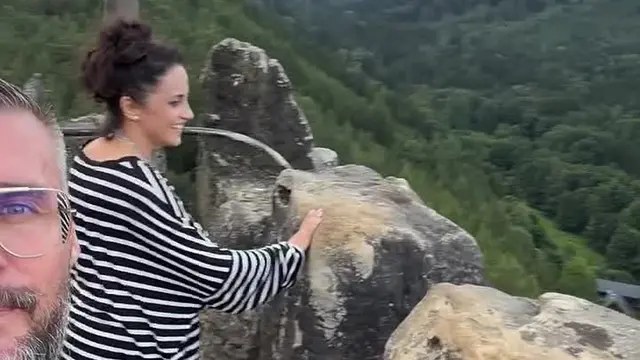 Lucie Bíla spolu s manželom Radkom Filipom ukázali miesto, ktoré milujú. Stačí jediný pohľad na okolitú prírodu a je jasné, prečo Český ráj svoje meno nosí právom.